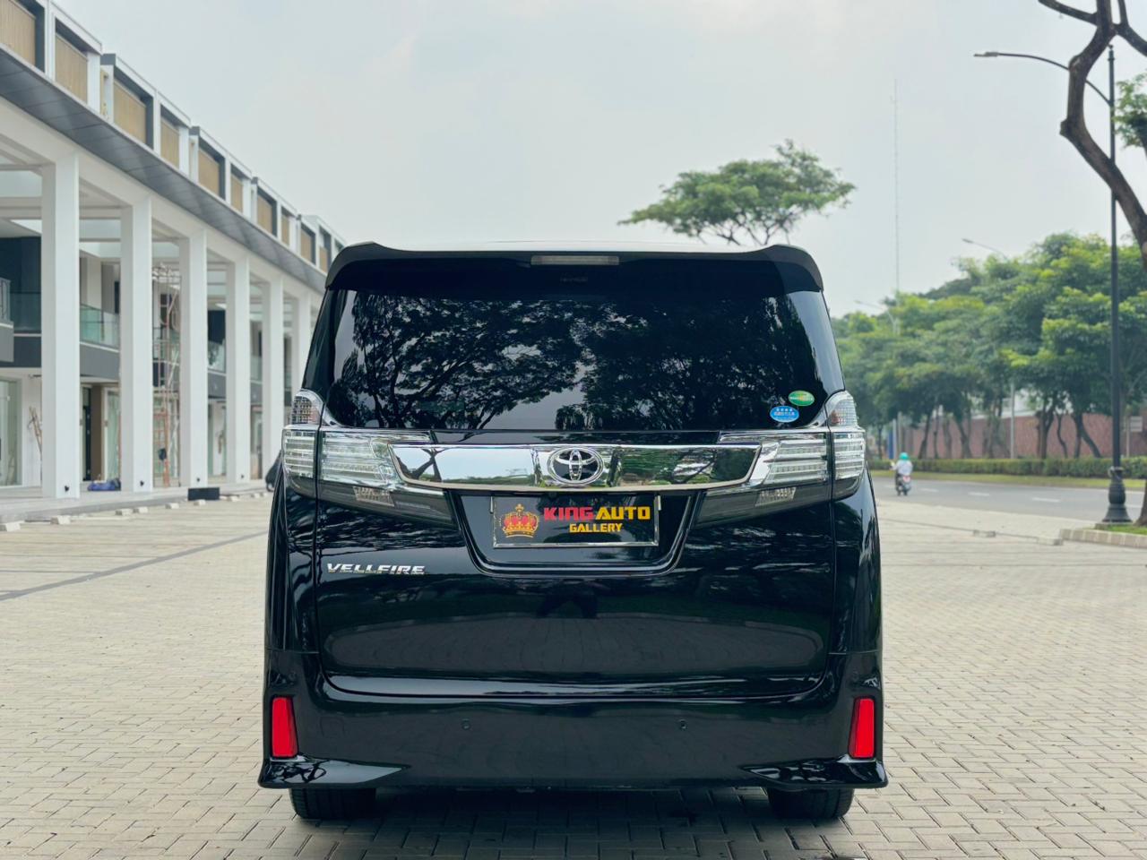 Toyota Vellfire 2015